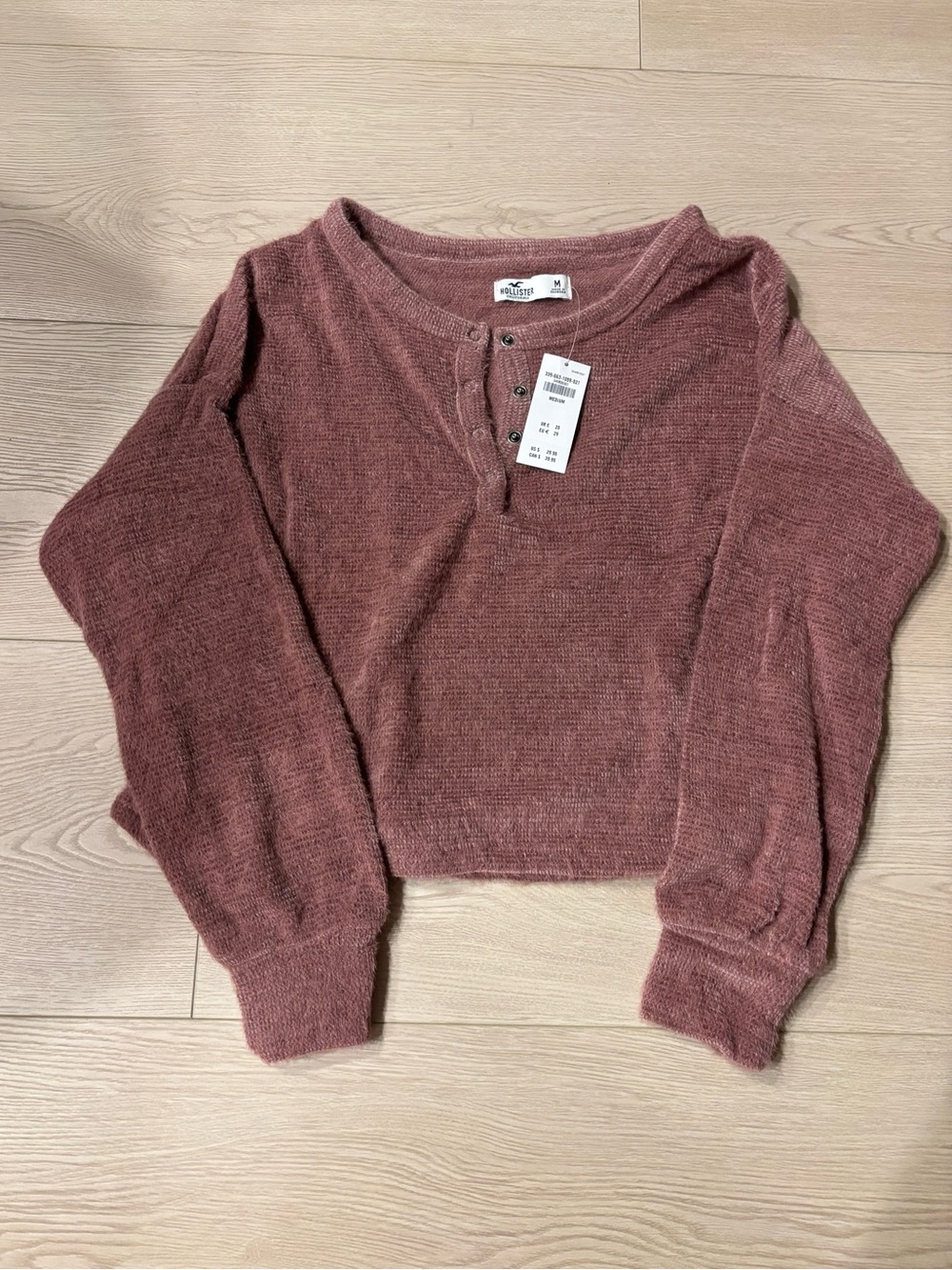 Cozy Hollister Henley Fuzzy Sweater - M NWT